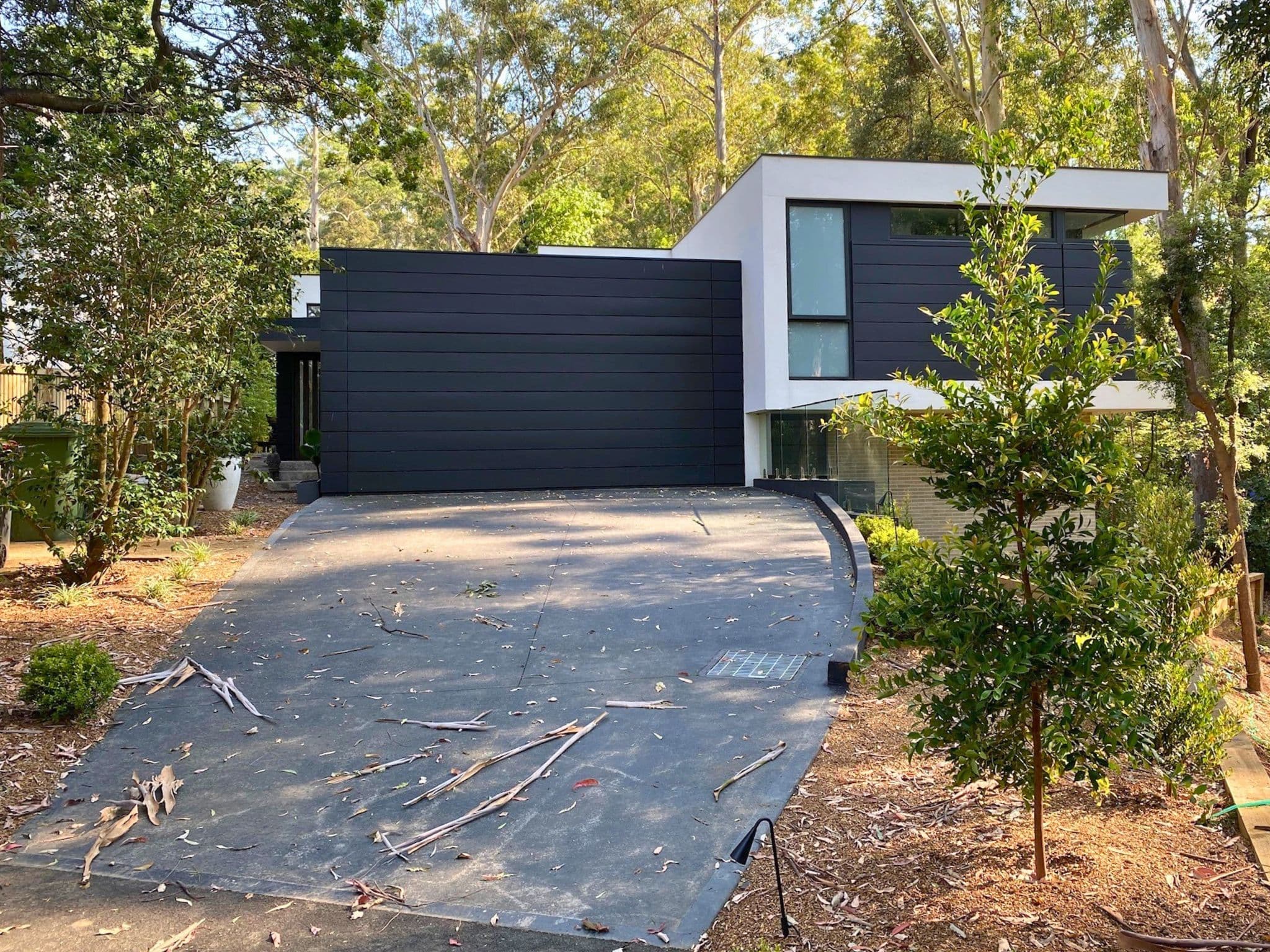 Upper North Shore Residence — entry and driveway