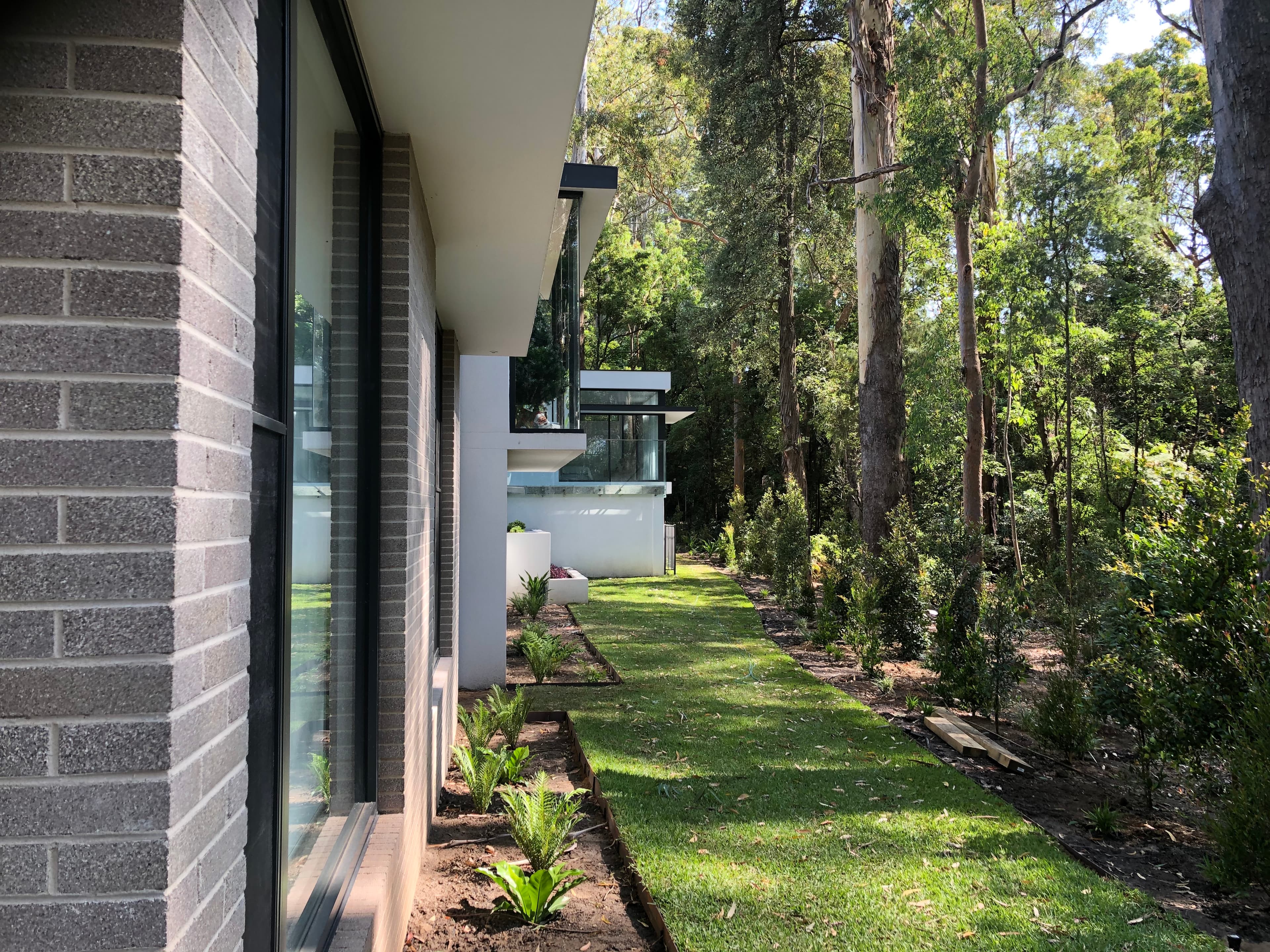 Upper North Shore Residence — garden path