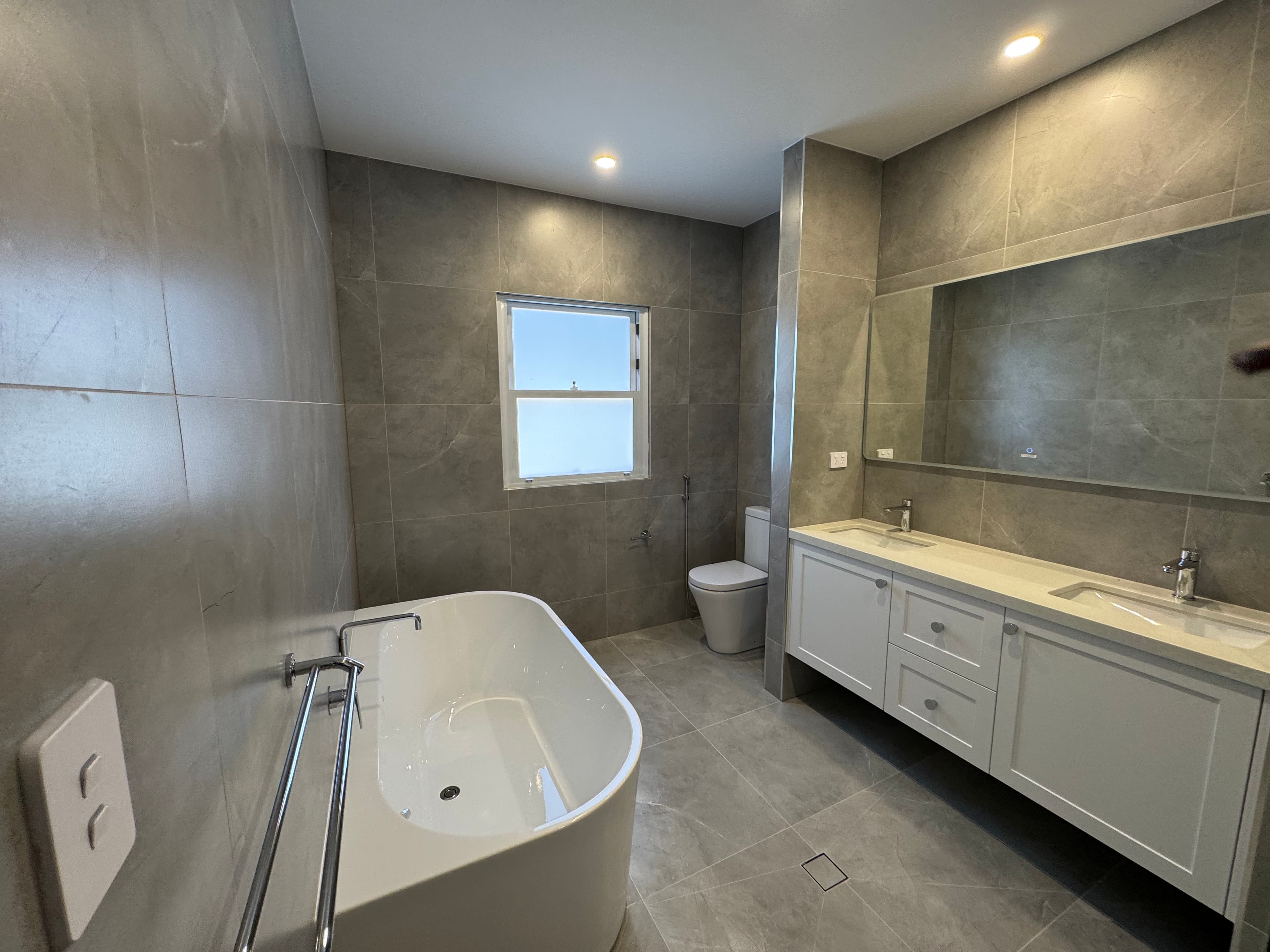 North Shore Residence — bathroom